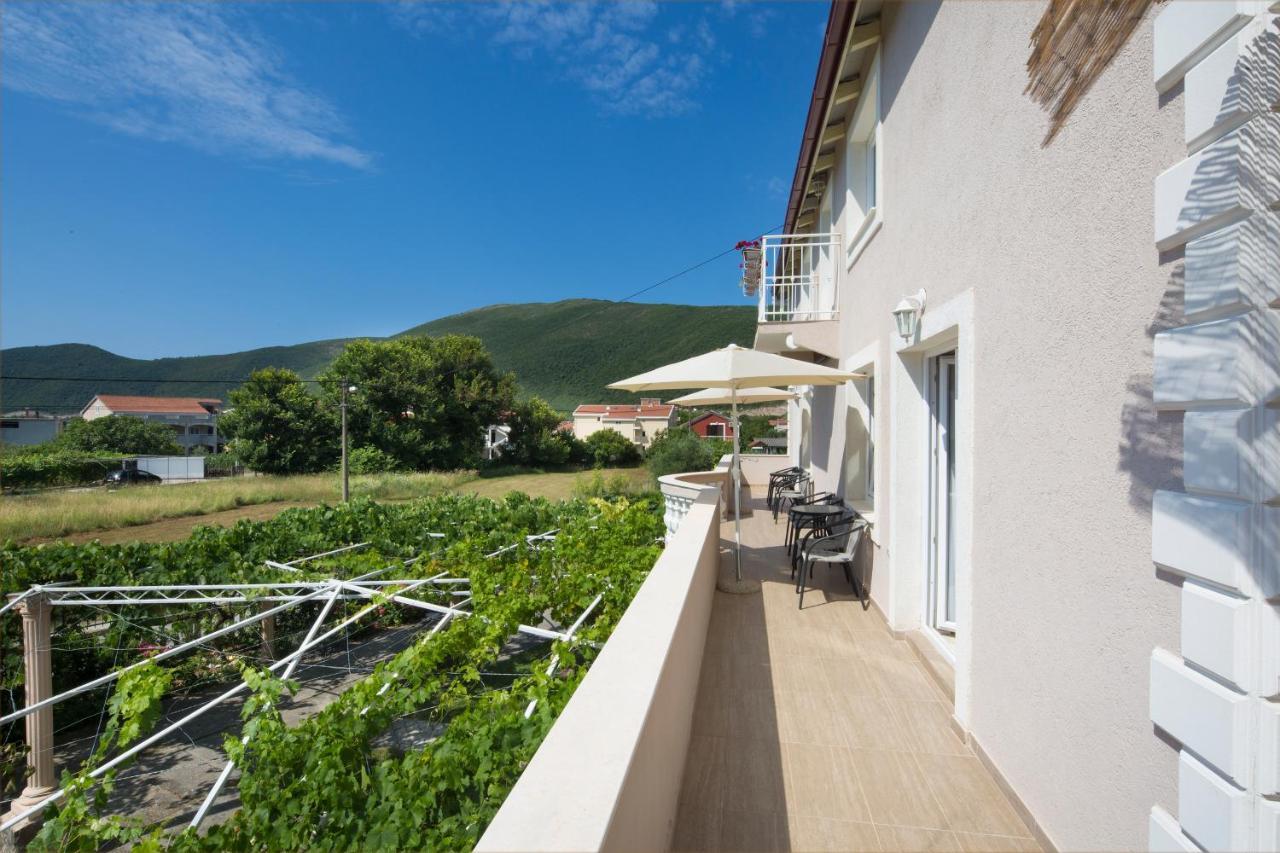 Apartments Al Parma Budva Eksteriør billede