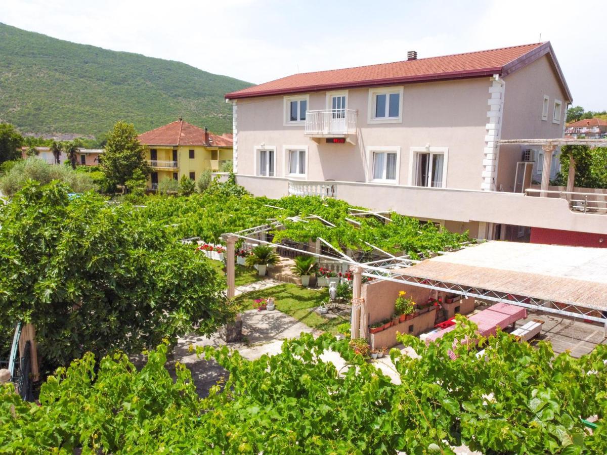 Apartments Al Parma Budva Eksteriør billede