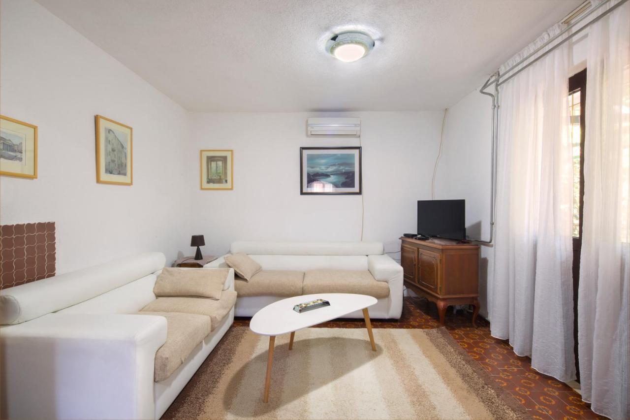 Apartments Al Parma Budva Eksteriør billede